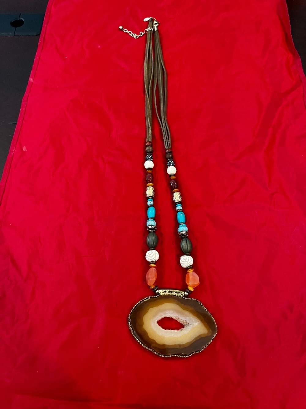 Chicos Agate Slice Pendant Necklace with Turquoise Orange White Beads Suede Cord